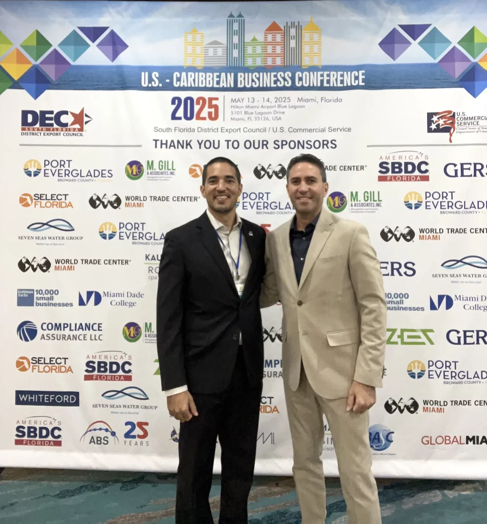 Pablo Rodríguez, Global Commercial Director at ABS, with Christopher Muñoz from the U.S. Department of Commerce | International Trade Administration, during the U.S. Caribbean Business Conference 2025.