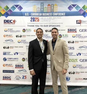 Pablo Rodríguez, Global Commercial Director at ABS, with Christopher Muñoz from the U.S. Department of Commerce | International Trade Administration, during the U.S. Caribbean Business Conference 2025.